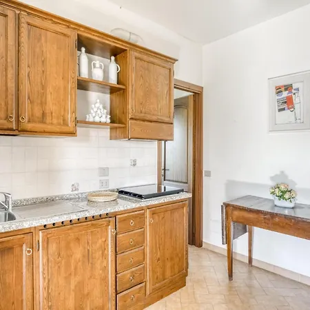 Vakantiehuis Near Donatello Sculpture *