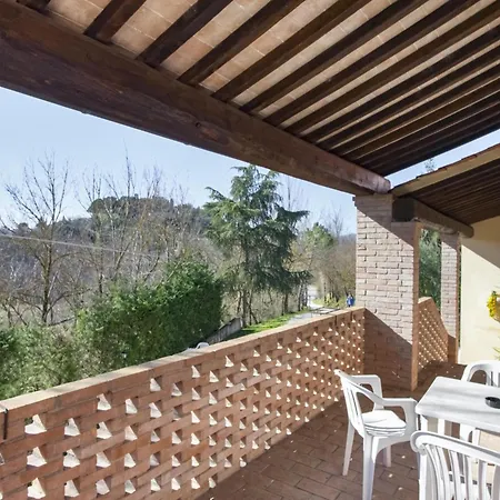 Near Donatello Sculpture Vakantiehuis *