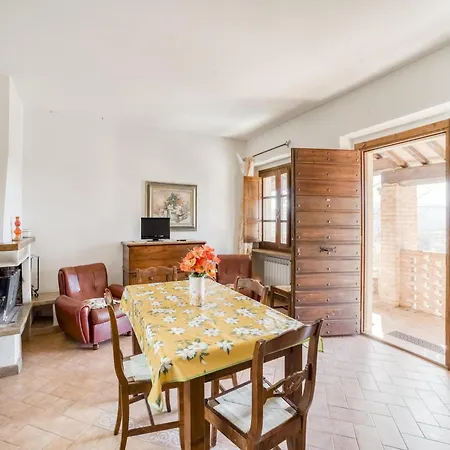 Vakantiehuis Near Donatello Sculpture