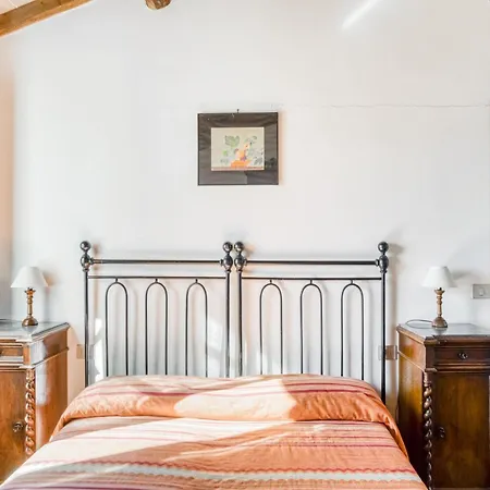 Vakantiehuis Near Donatello Sculpture *